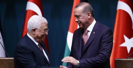 الرئيس عباس يصل تركيا للقاء أردوغان