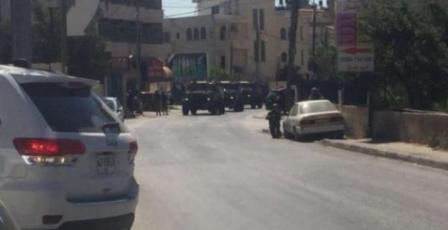 الاحتلال يقتحم حي سطح مرحبا في مدينة البيرة