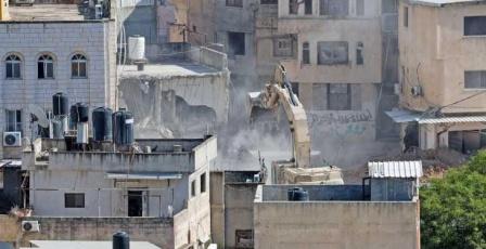 الاحتلال يواصل هدم المنازل في مخيم طولكرم تزامنا مع مواصلة عدوانه لليوم الـ133 تواليا