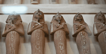 السلطات المصرية تحبط محاولة تهريب آلاف القطع الأثرية لخارج البلاد