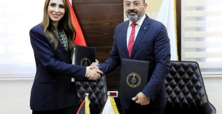 النائب العام ووزيرة العمل يطلقان دليل إجراءات التدريب المهني للأطفال والأحداث