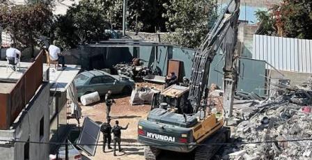 خاص| الاحتلال يوزع 30 إخطار هدم في العيسوية والزعيم تمهيدًا لتنفيذ مشروع “E1”