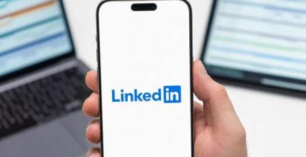 خاص| انتهاك جديد للحقوق الرقمية.. تقرير يكشف انحياز "لينكد إن" ضد المحتوى الفلسطيني