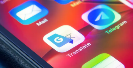 تحديث لتطبيق "ترجمة جوجل".. المستخدمون سيختارون بين الدقة والسرعة لأول مرة