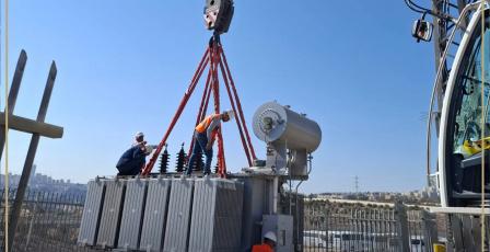 شركة كهرباء محافظة القدس تنفّذ مشروعاً حيوياً لزيادة قدرة الخط الكهربائي في بيت حنينا