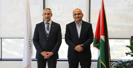 رئيس هيئة سوق رأس المال يلتقي السفير التركي لدى فلسطين