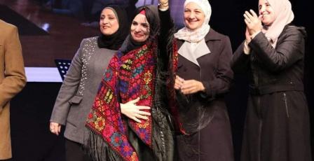 خاص | معلمة من الخليل ضمن قائمة أفضل 50 معلما في العالم