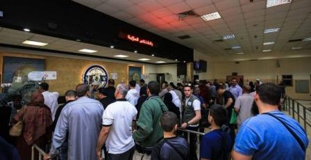 20 ألف مسافر تنقلوا عبر معبر الكرامة الأسبوع الماضي