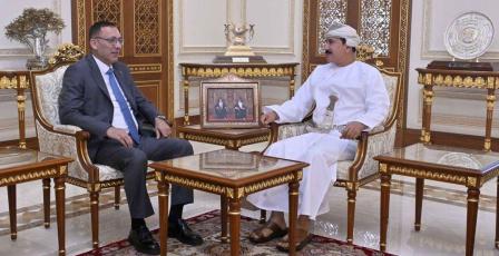 السفير الرويضي يطلع وزير المكتب السلطاني على تطورات الأوضاع الفلسطينية