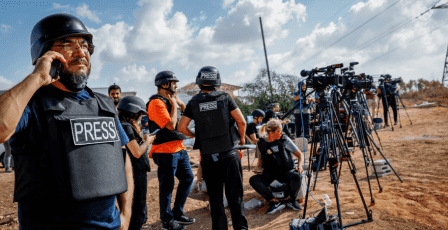 الاحتلال يمنع دخول الصحفيين الأجانب إلى غزة بعد فتح معبر رفح