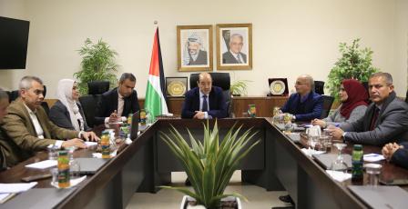 أبو زيد يقود اجتماعاً استراتيجياً لمدربي مدراء الفئة الأولى لتحديث المناهج التدريبية