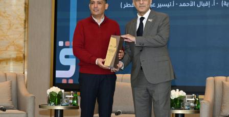 الأمين العام للمجلس الوطني للثقافة بدولة الكويت يكرّم بروفيسور معتصم عديلة