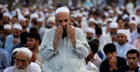 السور التي تقرأ في صلاة عيد الفطر 2026 بالمسجد والمنزل