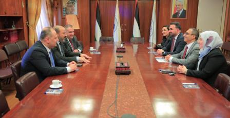 جامعة النجاح الوطنية والنيابة العامة توقعان مذكرة تفاهم لتعزيز التعاون في مجالات التعليم والتدريب والبحث القانوني