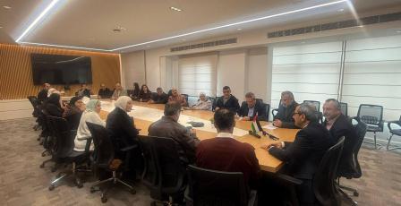 م. سمحان يبحث مع مركز التعليم البيئي تعزيز التعاون وتطوير العمل البيئي