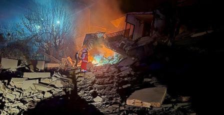 1953 شهيدا في لبنان وحزب الله يطلق أكثر من 60 قذيفة أمس