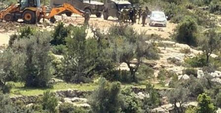 الاحتلال يستولي على جرافتين في دير غسانة شمال غرب رام الله