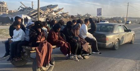 إطلاق وشيك لتطبيق "بطاقتي" في غزة لمعالجة أزمة دفع المواصلات