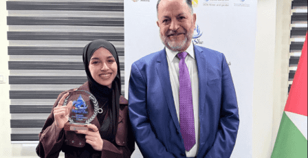 طالبة جامعة بيرزيت جنات جمال تفوز بالمركز الأول في فئة الباحثة بجائزة "المياه والمرأة"