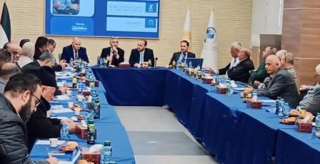 النقل والمواصلات تبحث توسيع حلول الدفع الإلكتروني في النقل العام