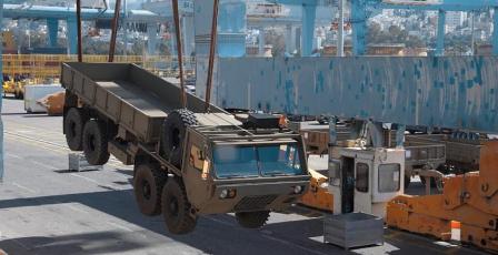 إسرائيل تتسلّم 6 آلاف و500 طن من الذخائر والمعدات الأميركية العسكرية 