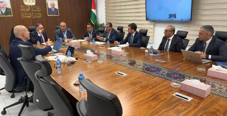 اللجنة التوجيهية لبرنامج "شمسي فلسطين" تُعلن عن إطلاق البرنامج مطلع أيار 2026.