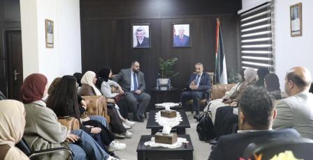 وزير العدل يستقبل وفداً من طلبة "العربية الأمريكية" ويطلعهم على عمل الطب الشرعي.