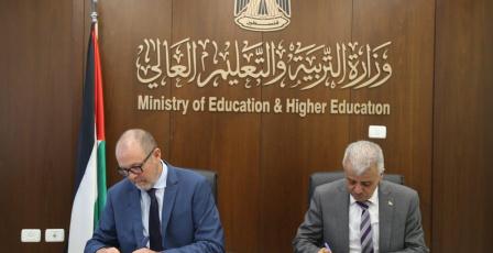 "التربية" و"اليونيسف" توقّعان الخطة السنوية لقطاع التعليم  