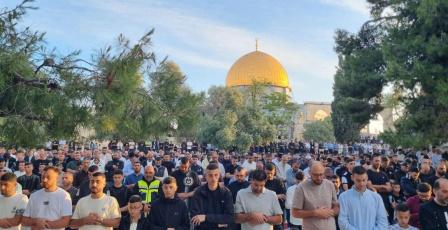 140 ألف مصلٍ يؤدون صلاة عيد الأضحى في المسجد الأقصى رغم تضييقات الاحتلال