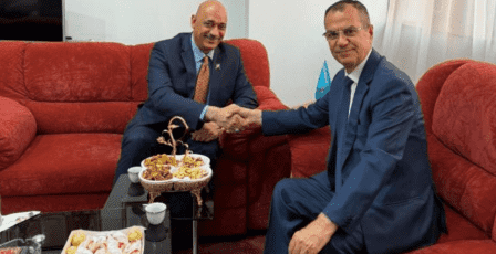 لقاء فلسطيني عُماني في أستانا يؤكد دعم إقامة دولة فلسطين