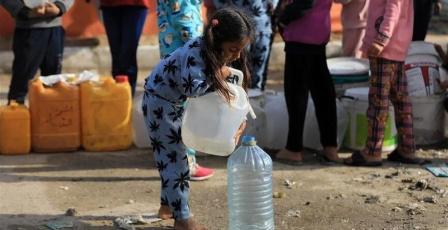 خاص| أزمة مياه خانقة في غزة.. تراجع حصة الفرد وتحذيرات من مخاطر صحية