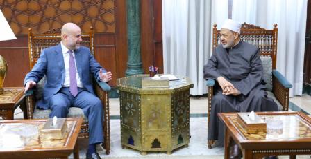 الهباش يطلع شيخ الأزهر على المخاطر المحدقة بالقدس والمسجد الأقصى نتيجة الاعتداءات الإسرائيلية 