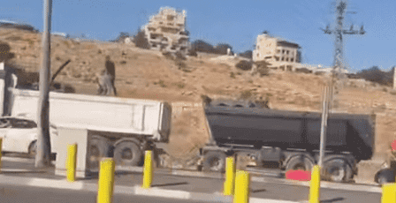 الاحتلال يعتقل عددا من العمال على حاجز عسكري جنوب القدس