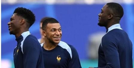 صفقة قوية | ريال مدريد يتعاقد مع مدافع ليفربول ومنتخب فرنسا