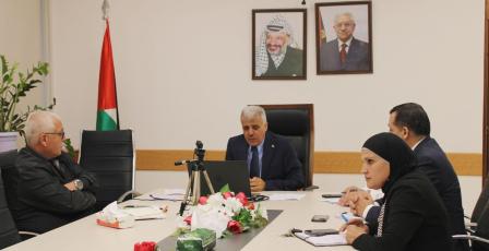 التربية تعقد اجتماعاً خاصاً بالمدارس الصيفية