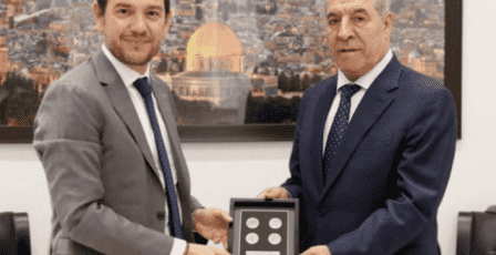 الشيخ يستقبل القنصل العام الفرنسي وممثلة الكونفدرالية السويسرية في لقاءين وداعيين