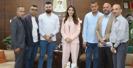 نحو شراكة فاعلة لتمكين الشباب وتشغيلهم.. وزارة العمل ومؤسسة "بيتنا الشبابي" تبحثان آفاق التعاون المشترك