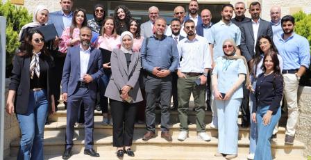 بورصة فلسطين ومعهد ماس يختتمان دورة تدريبية متخصصة في التحليل المالي وإدارة المحافظ الاستثمارية