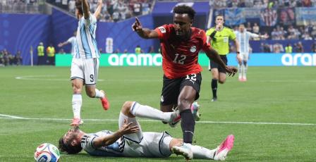 "التانغو" ينجو من فخ "الفراعنة".. ريمونتادا أرجنتينية قاتلة تبدد حلم مصر في مونديال 2026