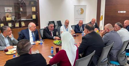مصلحة مياه محافظة القدس وغرفة تجارة وصناعة محافظة رام الله والبيرة تؤكدان تعزيز الشراكة لخدمة القطاع الاقتصادي وتطوير خدمات المياه