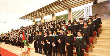 جامعة بيرزيت تبدأ مراسم تخريج الفوج الحادي والخمسين من طلبتها