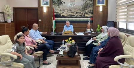 بالتنسيق مع بلدية عتيل.. جمعية المرأة العاملة للتنمية تنظم ورشة لتعزيز الوعي بالحقوق المدنية وآليات المشاركة المجتمعية