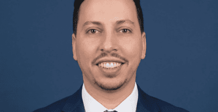 باحث فلسطيني يواصل أبحاث الدكتوراه لتطوير تقنيات التشخيص المبكر لاعطال السيارات