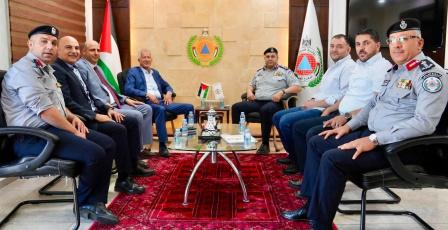 اتحاد الصناعات الغذائية والزراعية الفلسطينية يبحث مع الدفاع المدني سبل تعزيز سلامة المنشآت الصناعية الغذائية وحماية القطاع الإنتاجي
