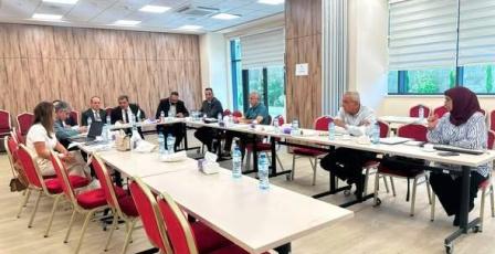وزارة الحكم المحلي تشرع بتطوير نظام تصنيف الهيئات المحلية