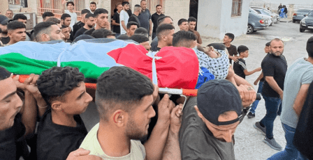 جماهير شعبنا تشيع جثمان الشهيد علاء صبيح في تياسير 