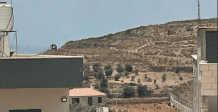 مستوطنون يصعّدون اعتداءاتهم شرق وغرب رام الله ويشقون طريقا استيطانيا
