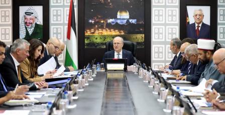 مجلس الوزراء: يجري العمل على تأمين صرف دفعة من الرواتب مطلع الأسبوع المقبل