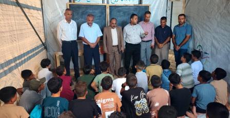 نصف مليون طالب في غزة يبدؤون عامهم الدراسي بين الخيام ونظام الدوام السداسي