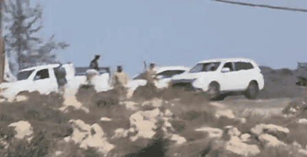 رام الله: مستوطنون يهاجمون منزل مواطن شرق أم صفا